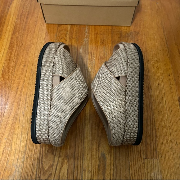Brand New in the Box ROAM CROSS STACK RAFFIA PLATFORM SANDALS NATURAL Size 12 - Picture 4 of 10